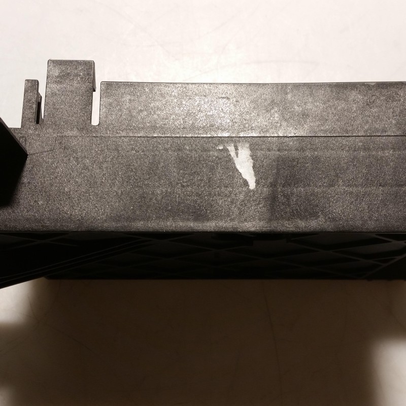 8F0 907 392 Halter für Steuergeräte von Volkswagen