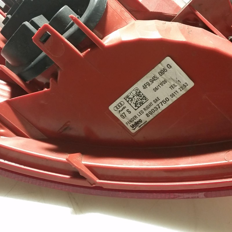 4F9 945 096 G Rückleuchte von Volkswagen