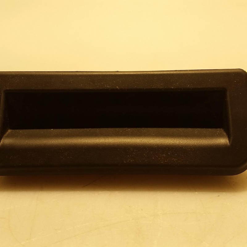 6V0 827 566 Griffleiste Heckklappe von Volkswagen