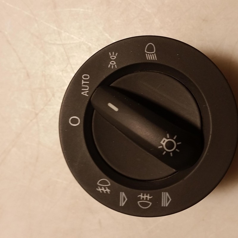 4F1 941 531 D Lichtschaltet mit Autofunktion von Volkswagen