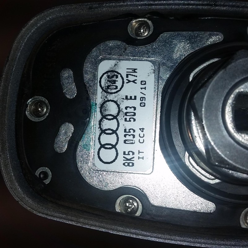 8K5 035 503 E Audi Dachantenne von Volkswagen