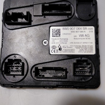 8WO 907 064 BA von Volkswagen