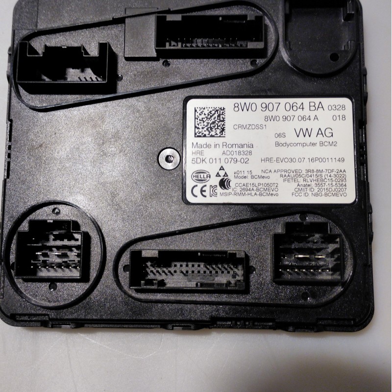 8WO 907 064 BA von Volkswagen