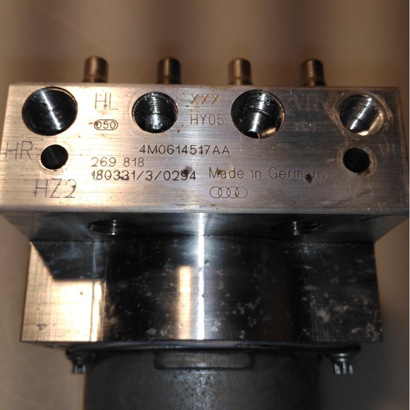 4A0 614 517 AA von Volkswagen