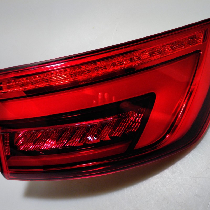 8W9 945 092 von Volkswagen