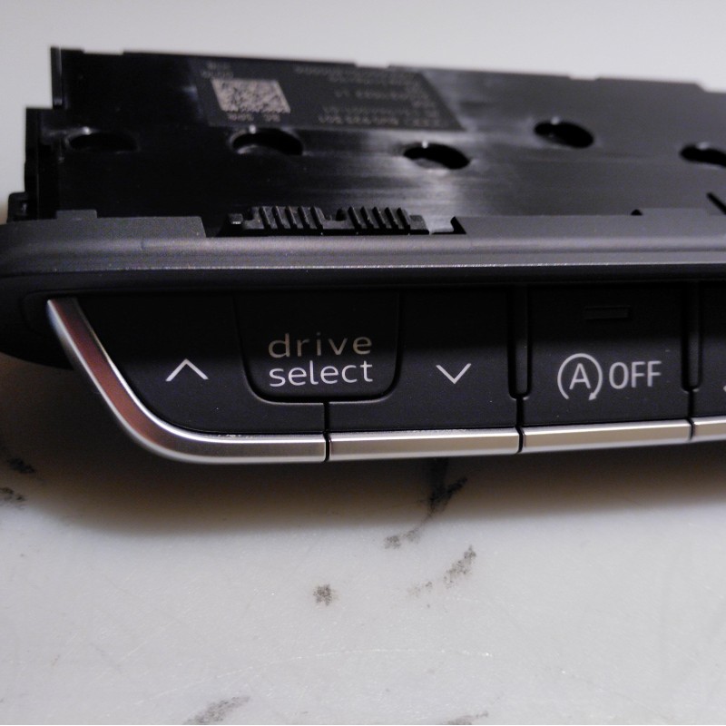 8G0 925 301 von Volkswagen
