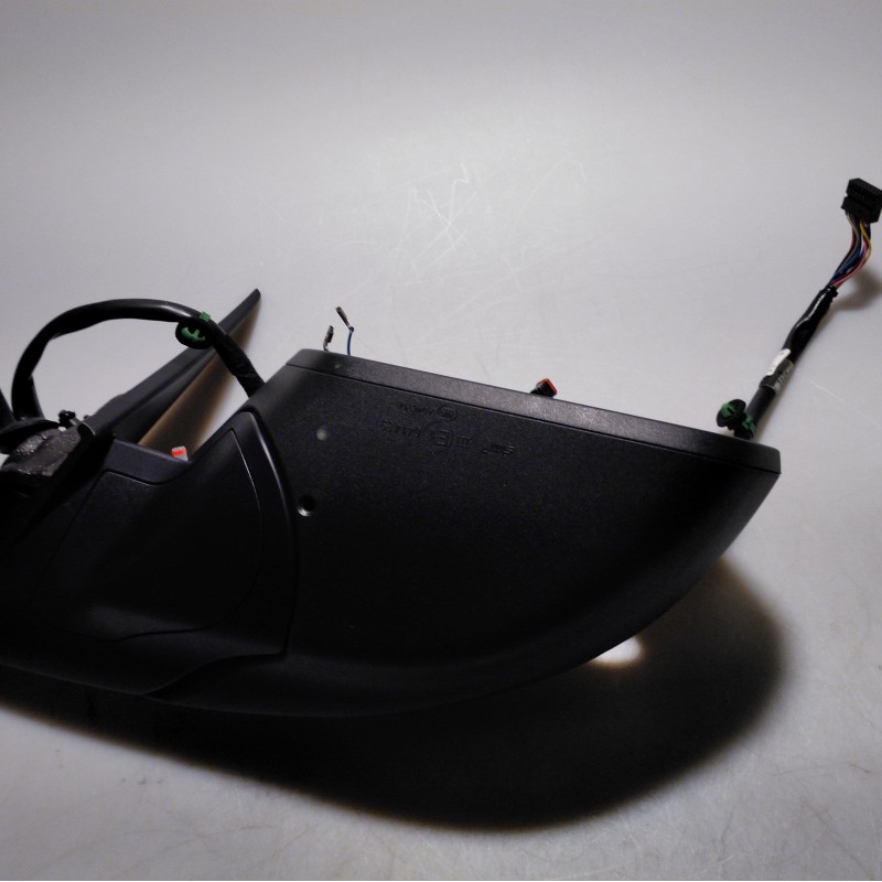 4M8 857 410 AC von Volkswagen