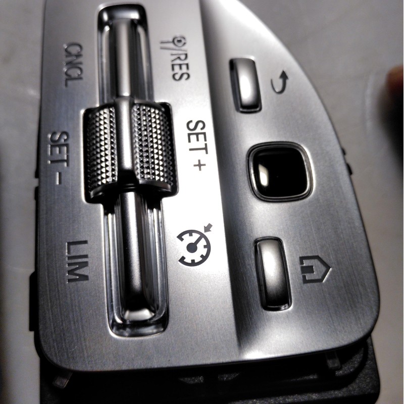A09 990 560 4 von Mercedes