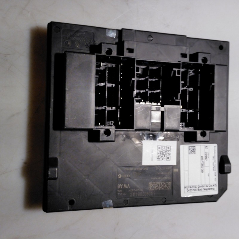 5Q0 937 084 AC von Volkswagen