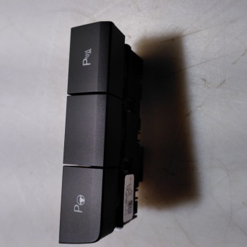 575927137L