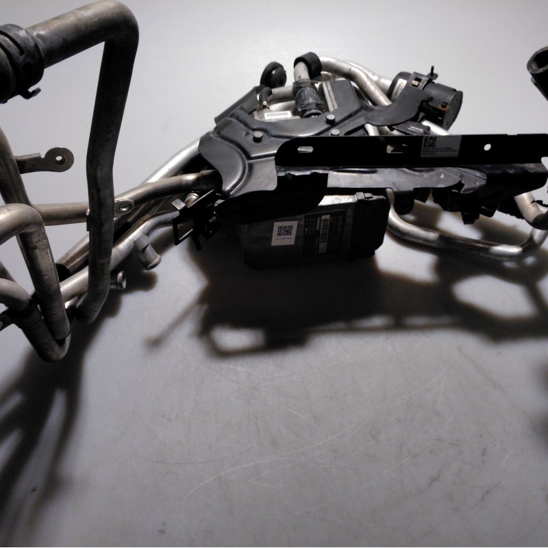 4L0 265 105 H von Volkswagen