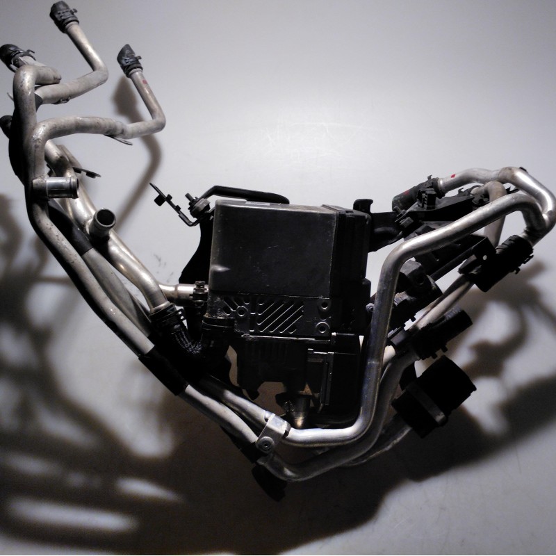 4L0 265 105 H von Volkswagen