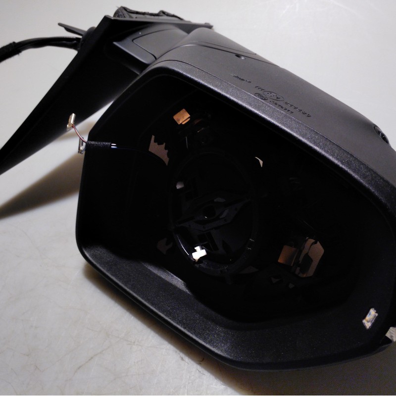 4M8 857 409 von Volkswagen