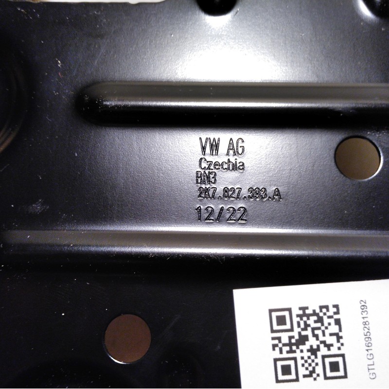 2K7 827 393 A Halter von Volkswagen