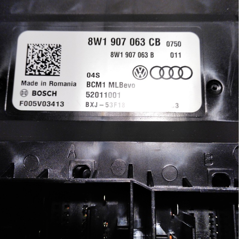 8W1 907 063 CB Steuerung von Volkswagen