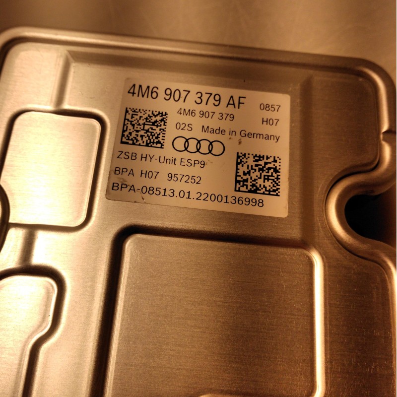 Steuergerät 4M6907379AF