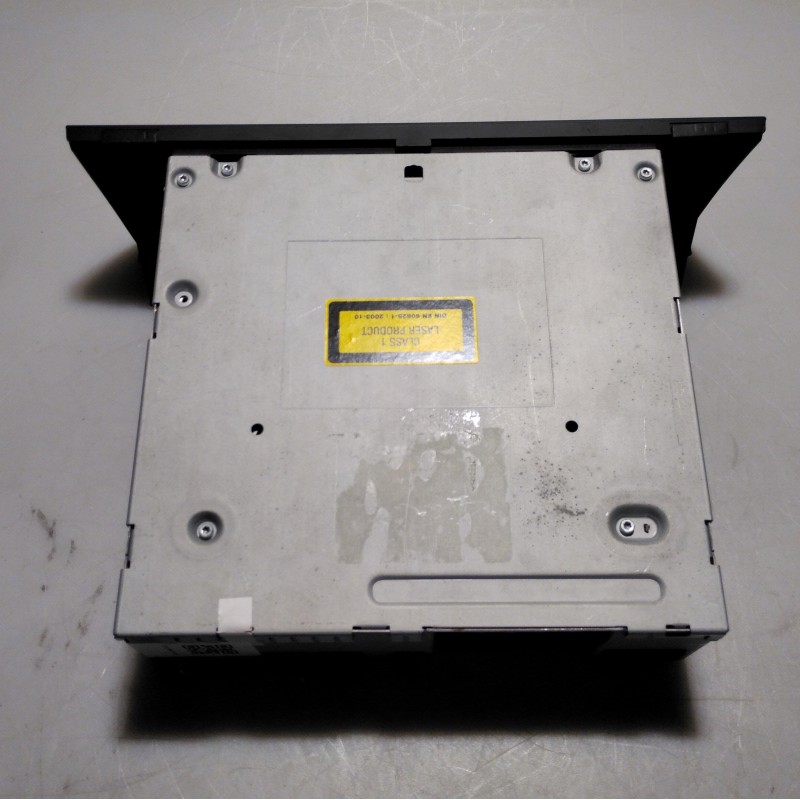 8T1 035 666 D Autoradio von Volkswagen