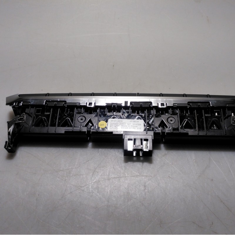 8V0 925 301 PQ Schalter von Volkswagen