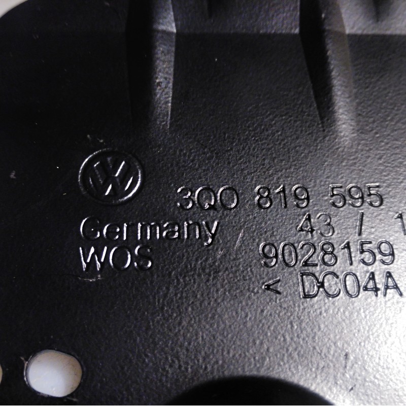 3Q0 819 595 Halter von Volkswagen