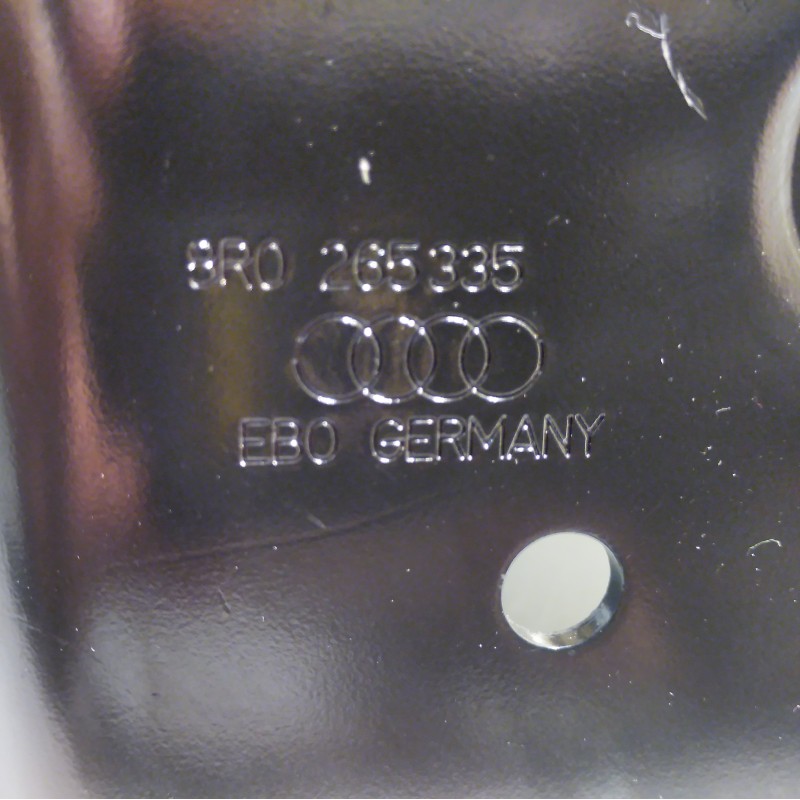 8R0 265 335 Halter von Volkswagen
