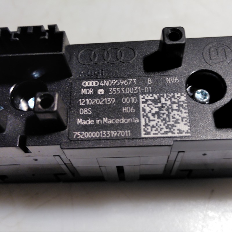 4N0 959 673 B Mehrfachschalter von Volkswagen