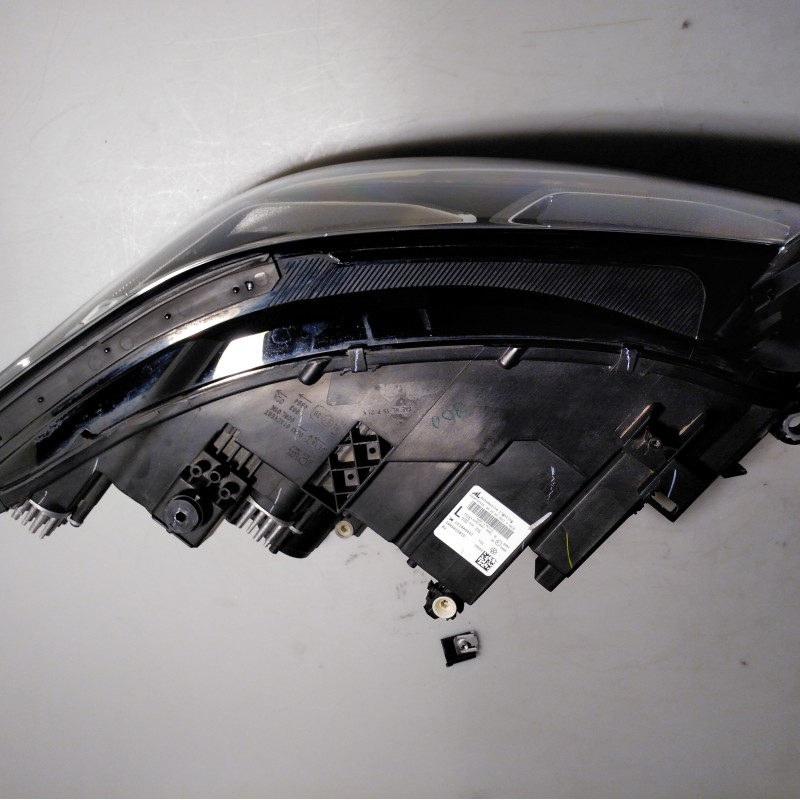 5NN 941 081 D Frontscheinwerfer beschädigt von Volkswagen