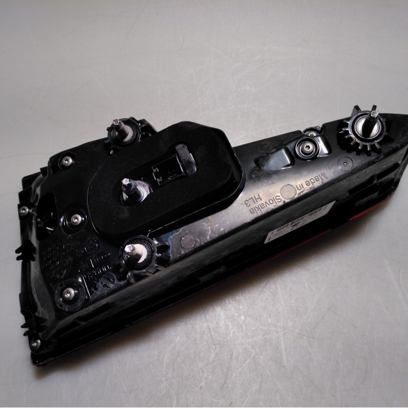 8W5 945 093 H Leuchte von Volkswagen
