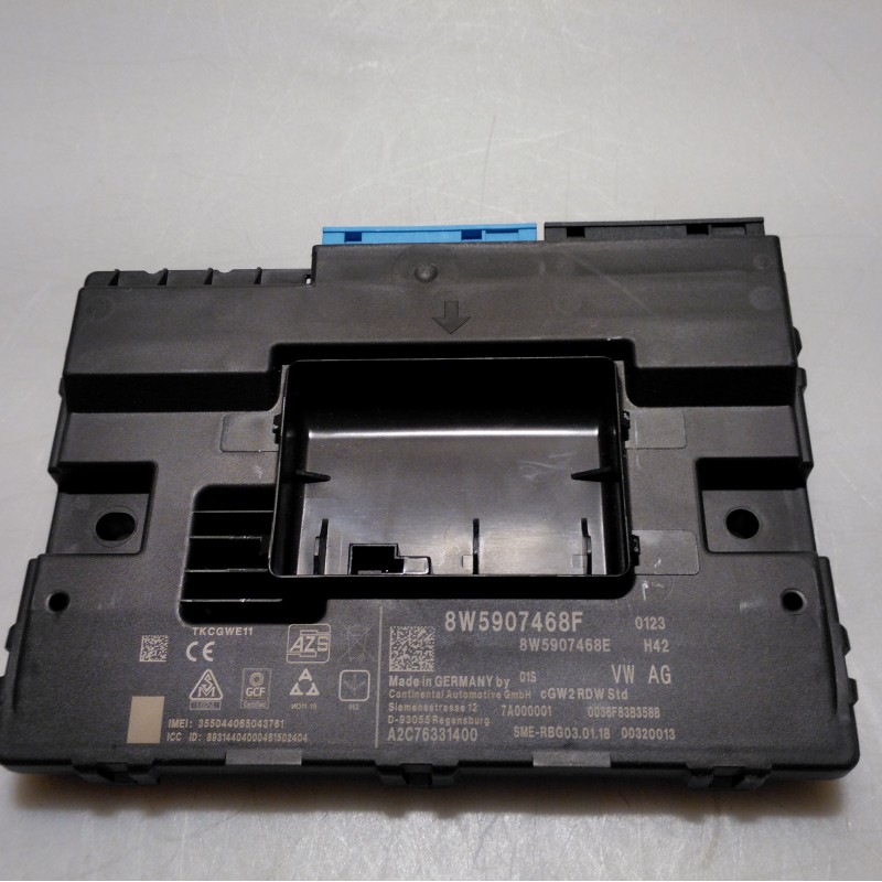 8W5 907 468 F Gateway Module von Volkswagen