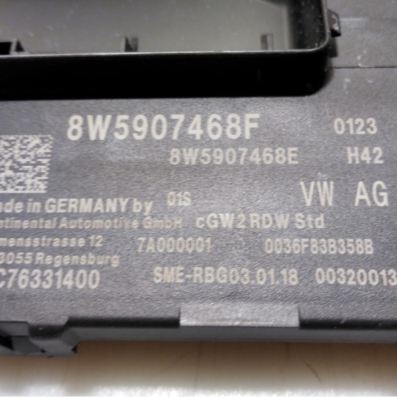 8W5 907 468 F Gateway Module von Volkswagen