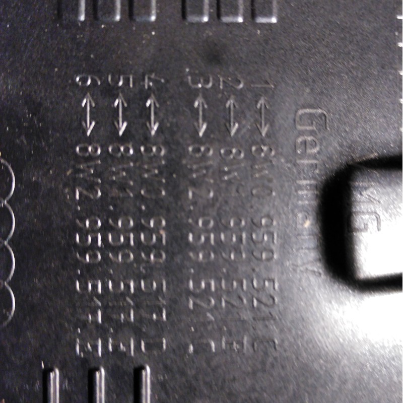 8W0 959 521 F Türverkleidung links von Volkswagen