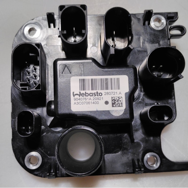 9040761A / A3C07061400 Steuergerät für Standheizung von Webasto