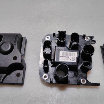 9040761A / A3C07061400 Steuergerät für Standheizung von Webasto