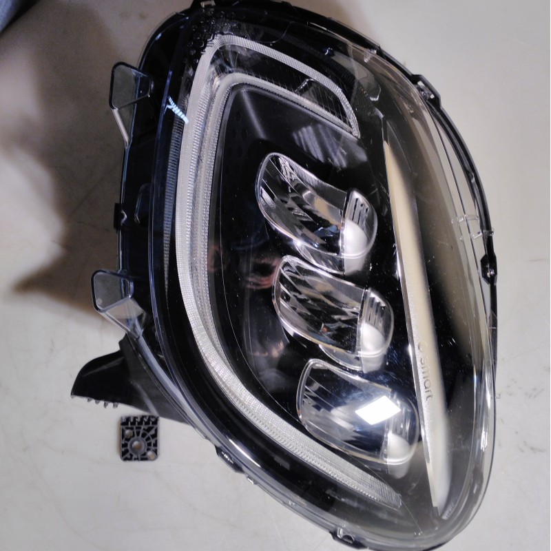 Smart LED Scheinwerfer