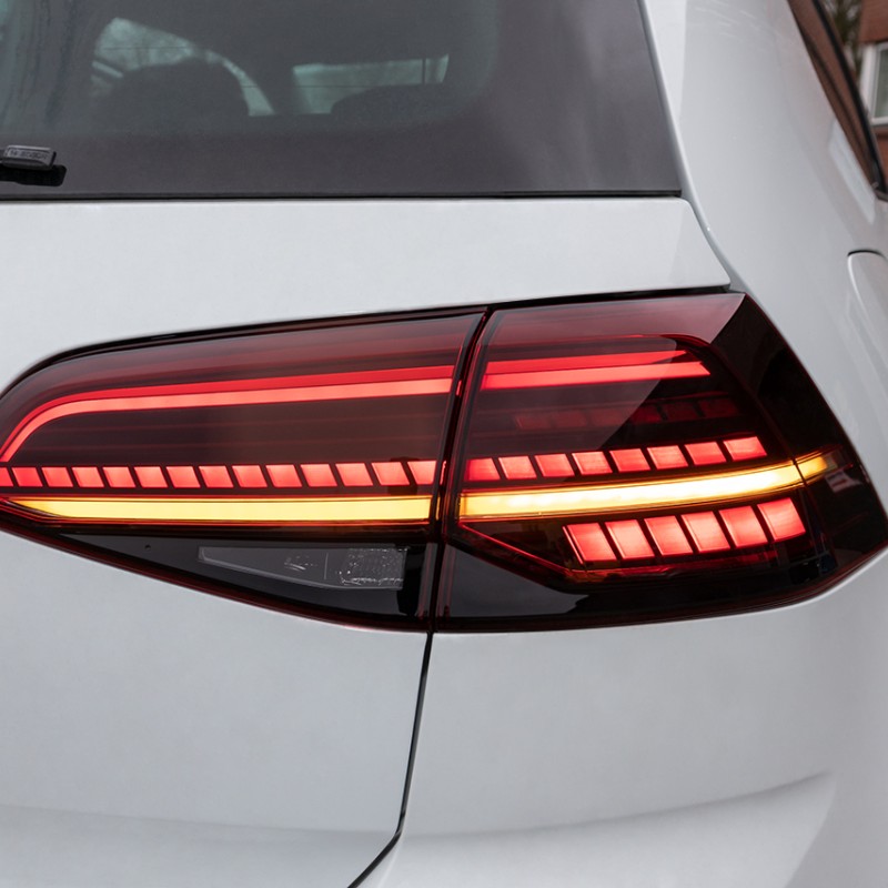 KUFATEC Komplettset LED-Heckleuchten für VW Golf 7 mit dynamischen Blinker