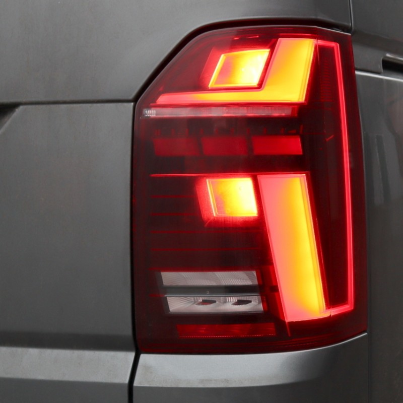 KUFATEC Komplettset LED-Heckleuchten abgedunkelt für VW T6.1 SH