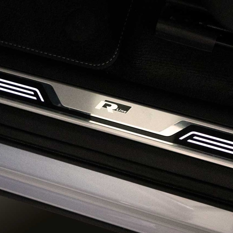 KUFATEC Komplettset originale Einstiegsleisten mit Beleuchtung für VW Touareg CR