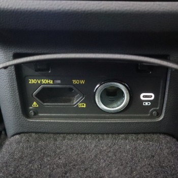KUFATEC Komplettset 230 Volt Steckdose für VW Passat B8