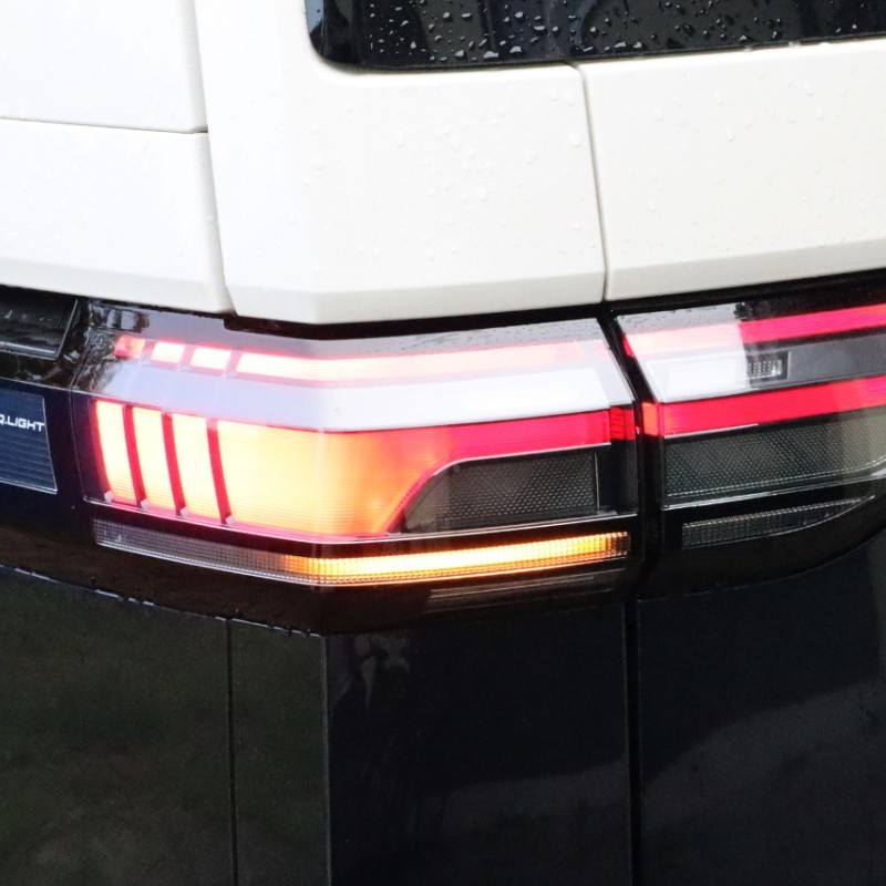 KUFATEC Komplettset LED-Heckleuchten mit dynamischen Blinklicht für VW ID-Buzz EB