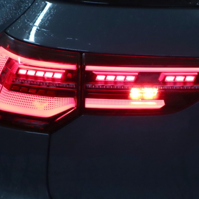 KUFATEC Komplettset LED-Heckleuchten mit dynamischen Blinklicht für VW Golf 8 VIII CD, CG