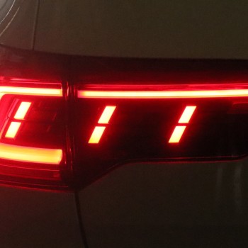 KUFATEC Komplettset LED Heckleuchten mit dynamischen Blinker VW T-Roc A11, D11