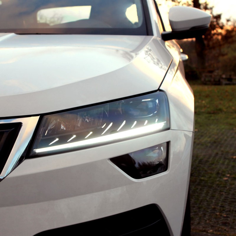 KUFATEC LED-Scheinwerfer mit LED TFL für Skoda Karoq NU7