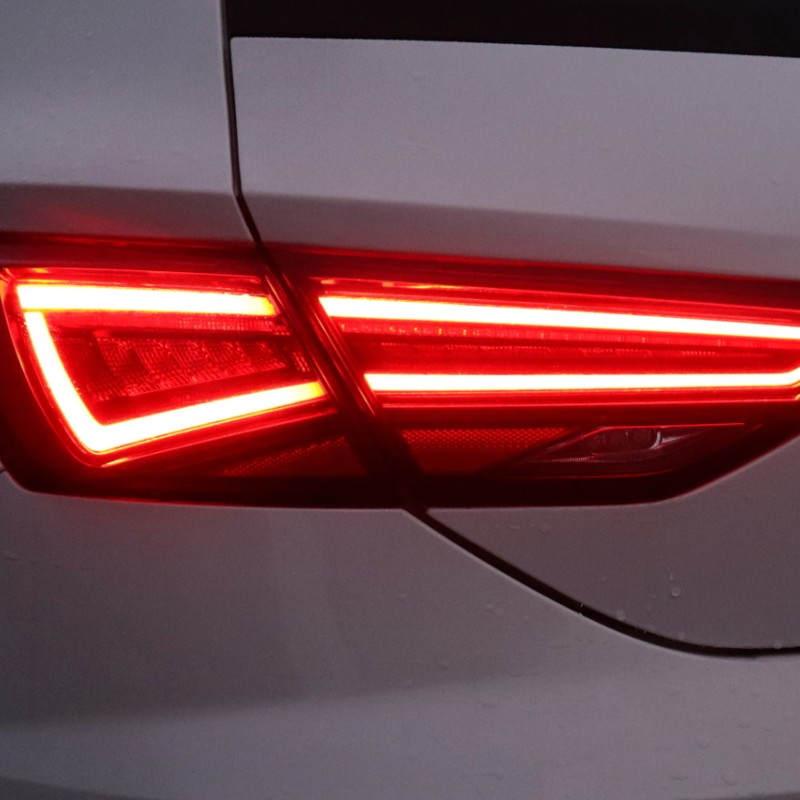 KUFATEC Komplettset LED-Heckleuchten für Seat Leon 5F