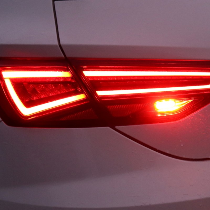KUFATEC Komplettset LED-Heckleuchten für Seat Leon 5F