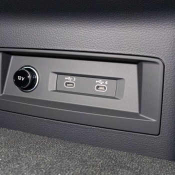 KUFATEC Komplettset USB Hub für Audi Q8 4M