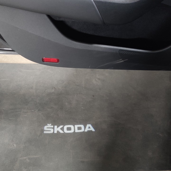 1 Satz Original LED-Einstiegsleuchten für Skoda 5E3 052 133 B / D  5E3 052 134 B / D